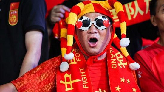 事件帕尔默训练出现状况，替补出战以防万一切尔西将在今天稍后和布莱顿展开一场较量，帕尔默今天会坐在替补席上。